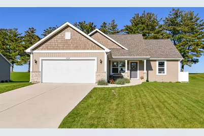 529  Arbor Ridge Dr, Delavan, WI 53115 - Photo 1