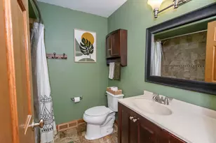 6185 S 38th St, Greenfield, WI 53221 - Photo 33