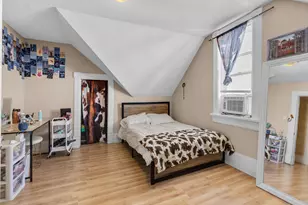 2401 W Grant St, Milwaukee, WI 53215 - Photo 15
