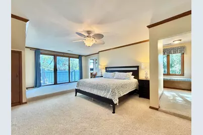 428 S Golden Lake Ln, Summit, WI 53066 - Photo 23