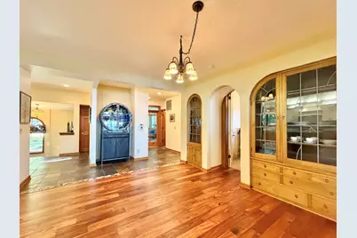 428 S Golden Lake Ln, Summit, WI 53066 - Photo 5