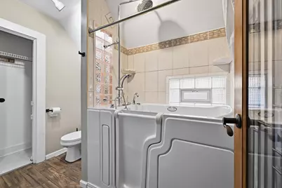 216 E Garfield Ave, Milwaukee, WI 53212 - Photo 21