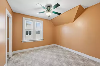 216 E Garfield Ave, Milwaukee, WI 53212 - Photo 19