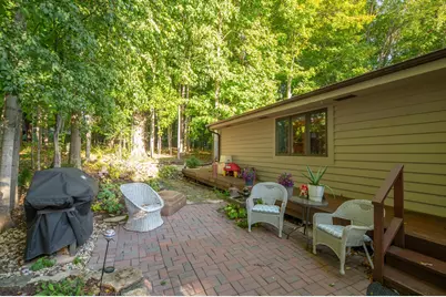 W136N8124  River Park Dr, Menomonee Falls, WI 53051 - Photo 25