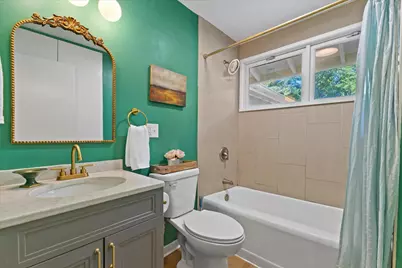 W271S3599  Oak Knoll Dr, Waukesha, WI 53189 - Photo 15