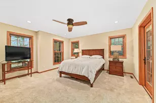 8646 S Parkland Ct, Franklin, WI 53132 - Photo 33