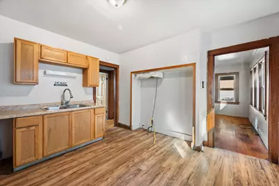3215 W Auer Ave, Milwaukee, WI 53216 - Photo 9