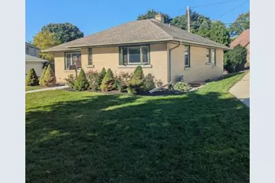 221 N Story Pkwy, Milwaukee, WI 53208 - Photo 3