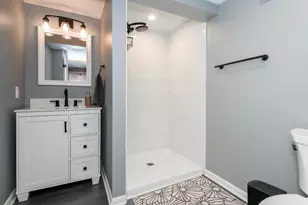 221 N Story Parkway, Milwaukee, WI 53208 - Photo 49