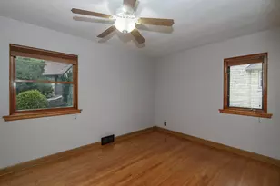 221 N Story Parkway, Milwaukee, WI 53208 - Photo 41