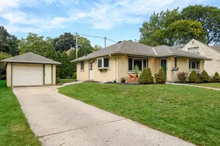221 N Story Parkway, Milwaukee, WI 53208 - Photo 15