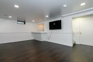 221 N Story Parkway, Milwaukee, WI 53208 - Photo 51