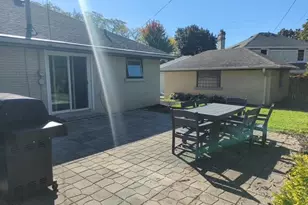 221 N Story Parkway, Milwaukee, WI 53208 - Photo 9