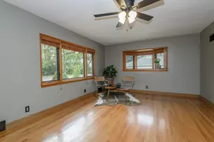221 N Story Parkway, Milwaukee, WI 53208 - Photo 23