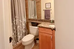 1660 N Prospect Ave, Milwaukee, WI 53202 - Photo 7