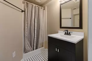 710 W Theresa Ct, Glendale, WI 53209 - Photo 19