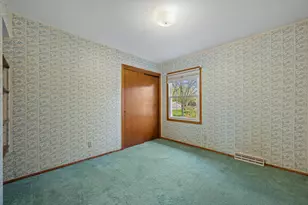 1001 Canterbury Ln, Waukesha, WI 53188 - Photo 33