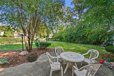 1001  Canterbury Ln, Waukesha, WI 53188 - Photo 57