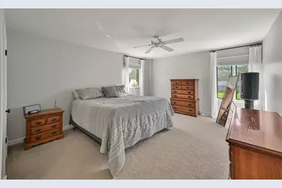 21400  Lancelot Dr, Brookfield, WI 53045 - Photo 19