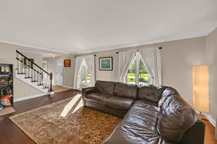 21400 Lancelot Dr, Brookfield, WI 53045 - Photo 7