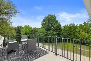N4W22625 Bluemound Rd, Pewaukee, WI 53186 - Photo 33