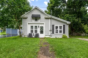 14 Hill St, Williams Bay, WI 53191 - Photo 1