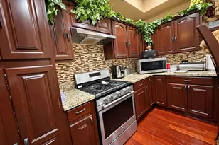 3743 W Miller Ln, Milwaukee, WI 53208 - Photo 9