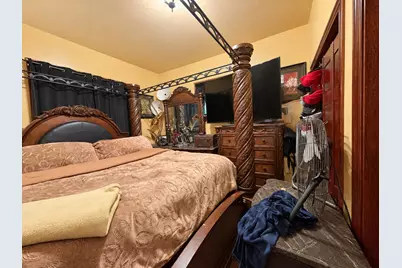3743 W Miller Ln, Milwaukee, WI 53208 - Photo 11