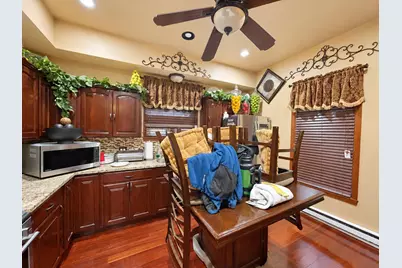 3743 W Miller Ln, Milwaukee, WI 53208 - Photo 7