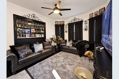 3743 W Miller Ln, Milwaukee, WI 53208 - Photo 3