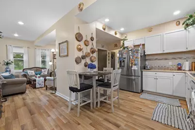 1221 N Main St, Racine, WI 53402 - Photo 7