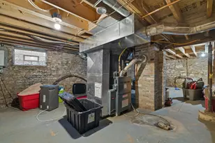 1221 N Main St, Racine, WI 53402 - Photo 21
