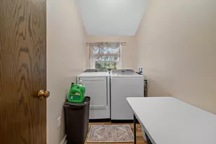 1221 N Main St, Racine, WI 53402 - Photo 15