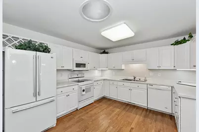 858  Augusta - #C, Racine, WI 53185 - Photo 15