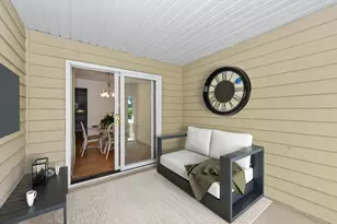 858 Augusta, Racine, WI 53185 - Photo 9