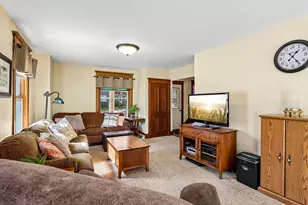 319 Sheldon St, Rockdale, WI 53523 - Photo 7