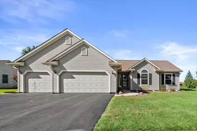 521  Tomahawk Dr, Twin Lakes, WI 53181 - Photo 1