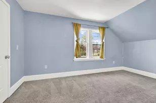 5075 S 35th St, Greenfield, WI 53221 - Photo 23
