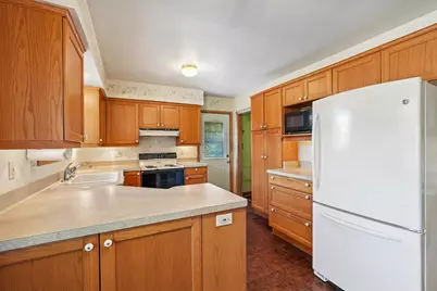 8161 N Ivy St, Brown Deer, WI 53223 - Photo 11