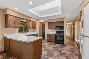 8840 Greenhill Ln, Greendale, WI 53129 - Photo 11