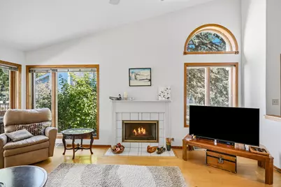 115 E Sutton Pl #A, Waukesha, WI 53188 - Photo 5