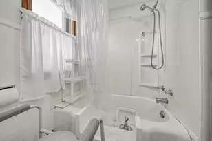 1636 Manitoba Ave, South Milwaukee, WI 53172 - Photo 17