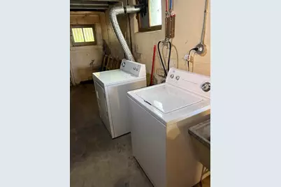 2929 S 9th Pl, Milwaukee, WI 53215 - Photo 23
