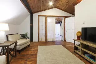 650 S Main St, Fontana, WI 53125 - Photo 41