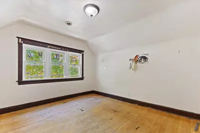 333 N 36th St, Milwaukee, WI 53208 - Photo 7