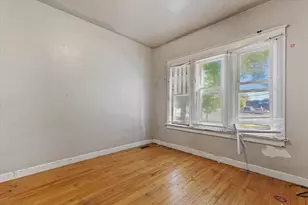 333 N 36th St, Milwaukee, WI 53208 - Photo 9