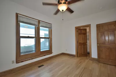 203 W Lloyd St #203, Milwaukee, WI 53212 - Photo 13