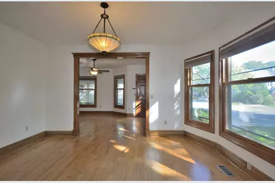 203 W Lloyd St #203, Milwaukee, WI 53212 - Photo 7