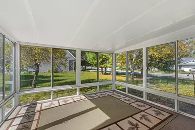 100  Deer Ridge Dr, West Bend, WI 53095 - Photo 31