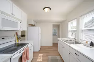2438 N 58th St, Milwaukee, WI 53210 - Photo 11